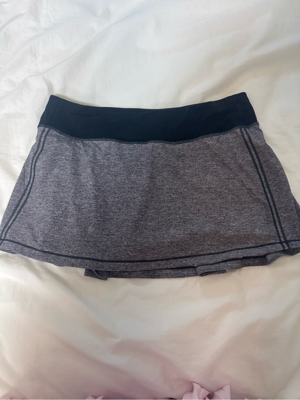 Lululemon Gray/Black Pace Rival Flat Front Athletic Skirt (Sz. 8)